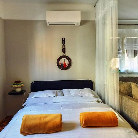 גיור Belvarosi Studio Apartman מראה חיצוני תמונה